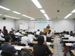 講演活動の様子2